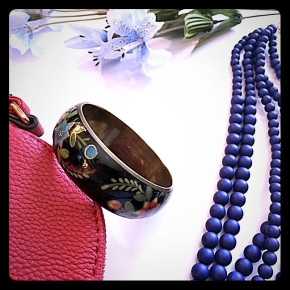 Jewelry - Asian Flower Bracelet